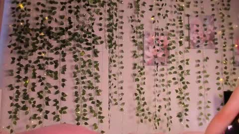 Alice and Sandra online show from 17, 9, 2025