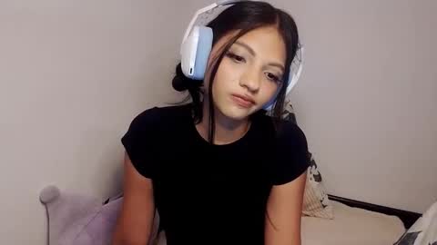 Snapshot of topy_cherry chatting on 24, 5, 2026 topy cherry online show from 24, 5, 2026