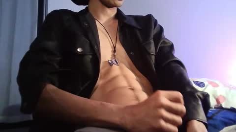 Enzo Moretti online show from 23, 12, 2025