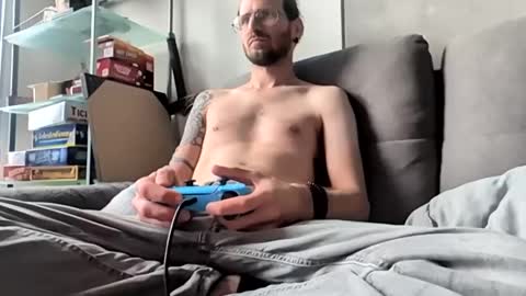 Snapshot of tornado2156 chatting on 7, 11, 2025 Tornado2156 online show from 7, 11, 2025