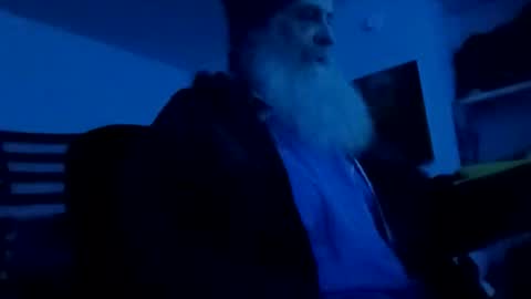 totallyawesome_65 online show from 4, 4, 2026