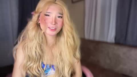 Snapshot of touch_my_body1 chatting on 21, 4, 2026 iloveyou AZ online show from 21, 4, 2026