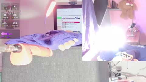 Snapshot of touk_kira chatting on 24, 11, 2025 touk_kira online show from 24, 11, 2025