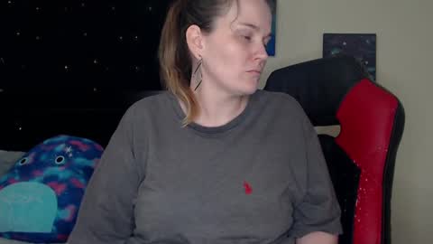 Lilly Miss Mistress Goddess Maam Queen Boss online show from 17, 12, 2024