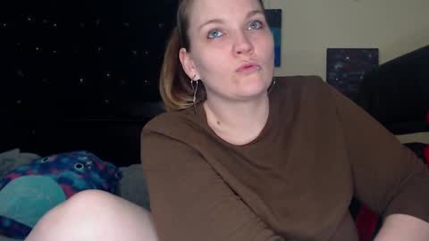 Lilly Miss Mistress Goddess Maam Queen Boss online show from 9, 2, 2025