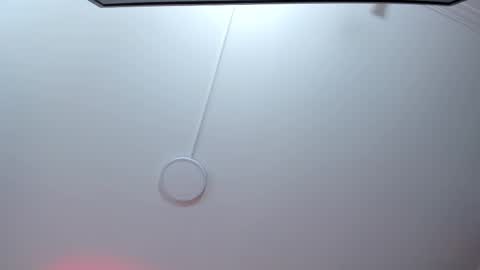 Juliana Giiraldo  online show from 4, 10, 2025