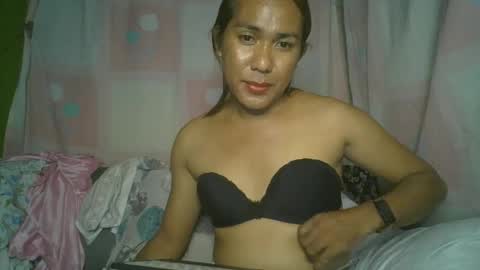 transhottie28 online show from 12, 2, 2025