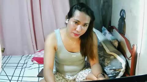 transhottie28 online show from 21, 11, 2025