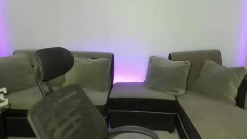 Snapshot of transmanilasue chatting on 25, 2, 2025 Sue online show from 25, 2, 2025