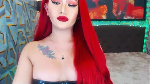 Snapshot of transplayfullolivia chatting on 17, 12, 2024 KYLIE BELLA TS online show from 17, 12, 2024