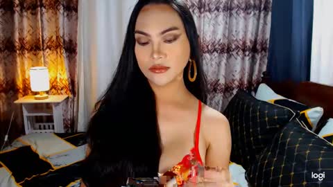 Snapshot of transuniverseph chatting on 9, 12, 2024 TransUNIVERSEph online show from 9, 12, 2024