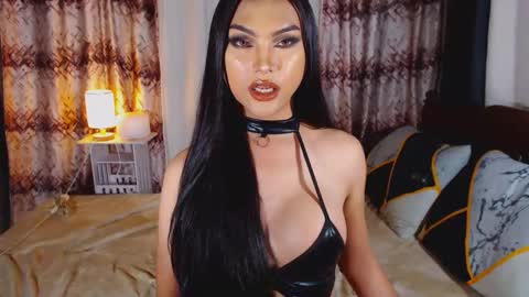 Snapshot of transuniverseph chatting on 17, 1, 2025 TransUNIVERSEph online show from 17, 1, 2025