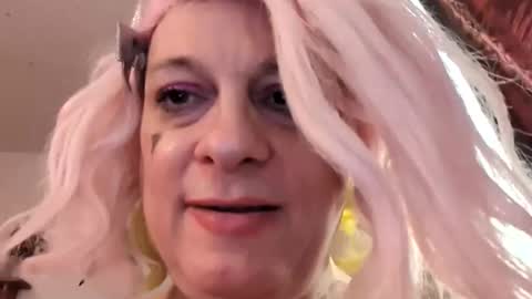 traphouseslutbunny4fun online show from 17, 11, 2025