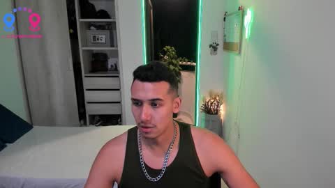 Snapshot of travis_bakerr chatting on 9, 9, 2025 travis bakerr online show from 9, 9, 2025