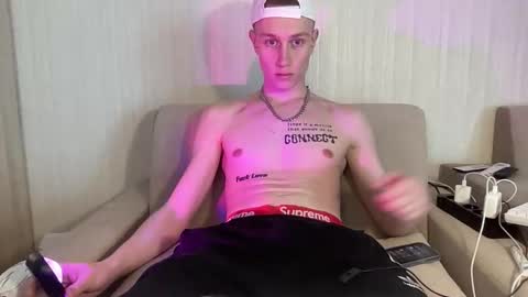 Travis online show from 17, 4, 2026