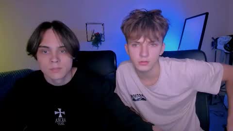 Travis online show from 23, 9, 2025