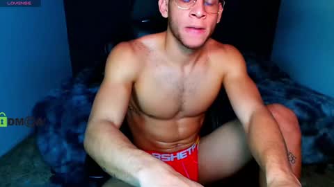 Snapshot of travisdiamonds chatting on 8, 1, 2025 TRAVIS. online show from 8, 1, 2025