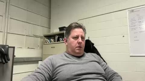 Snapshot of treborinthesky chatting on 24, 2, 2025 treborinthesky online show from 24, 2, 2025