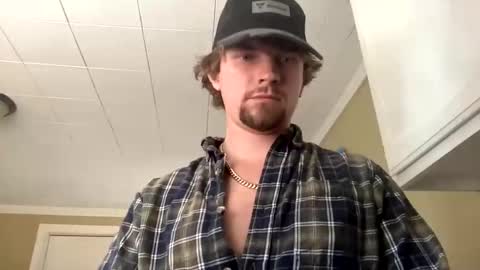 Snapshot of treeman817 chatting on 13, 11, 2025 treeman817 online show from 13, 11, 2025