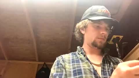 Snapshot of treeman817 chatting on 9, 3, 2026 treeman817 online show from 9, 3, 2026