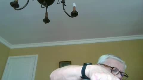 Snapshot of trekbeestje1 chatting on 19, 5, 2026 trekbeestje online show from 19, 5, 2026