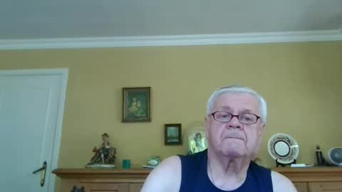 Snapshot of trekbeestje1 chatting on 26, 5, 2026 trekbeestje online show from 26, 5, 2026