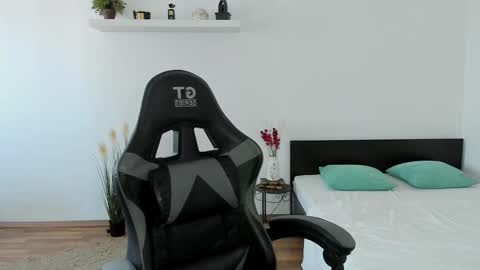 Trent online show from 24, 2, 2025