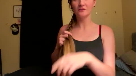 Snapshot of tressabelle chatting on 27, 10, 2025 tressabelle online show from 27, 10, 2025