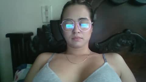 triana_bell online show from 12, 11, 2025