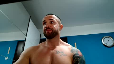 Snapshot of tridentmuscles chatting on 10, 2, 2025 tridentmuscles online show from 10, 2, 2025