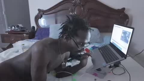 triggerhappycj1 online show from 14, 6, 2026