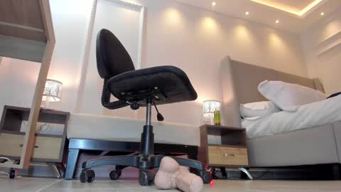 Snapshot of trinitixx chatting on 19, 12, 2024 Triny online show from 19, 12, 2024