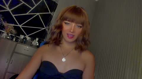 Snapshot of trinityfucksyou chatting on 4, 2, 2025 Ms Ella online show from 4, 2, 2025