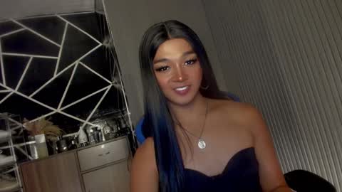 Snapshot of trinityfucksyou chatting on 12, 3, 2025 Ms Ella online show from 12, 3, 2025