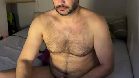 Snapshot of trip2nite3000 chatting on 28, 4, 2026 Ramiro online show from 28, 4, 2026