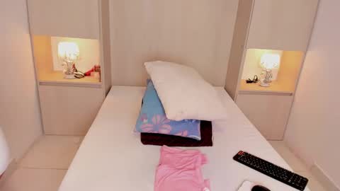 Snapshot of trishamoon chatting on 18, 1, 2026 TRISHA online show from 18, 1, 2026