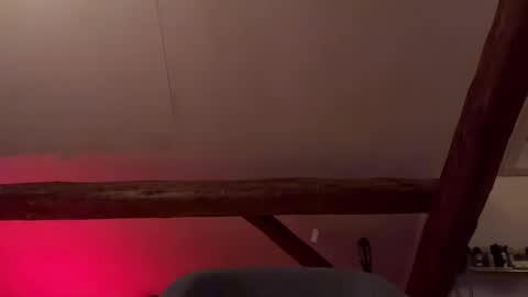 Triton online show from 22, 2, 2025