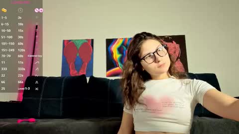 Snapshot of trixibell chatting on 22, 10, 2025 trixibell online show from 22, 10, 2025