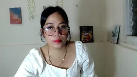 Snapshot of trixie_foxslut chatting on 9, 11, 2025 trixie_foxslut online show from 9, 11, 2025