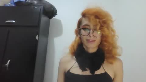 Snapshot of trixy_roses chatting on 30, 1, 2025 Trixy Rose online show from 30, 1, 2025