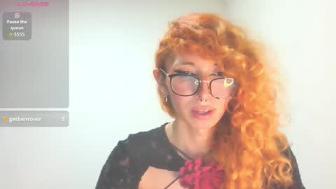 Snapshot of trixy_roses chatting on 22, 9, 2025 Trixy Rose online show from 22, 9, 2025
