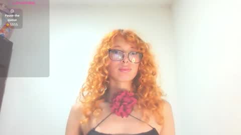 Snapshot of trixy_roses chatting on 27, 9, 2025 Trixy Rose online show from 27, 9, 2025