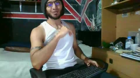 Snapshot of trizquelmen chatting on 3, 1, 2025 Andrew online show from 3, 1, 2025