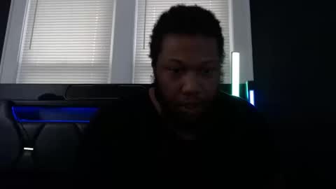 Snapshot of trmdstrong chatting on 12, 10, 2025 Trmdstrong online show from 12, 10, 2025