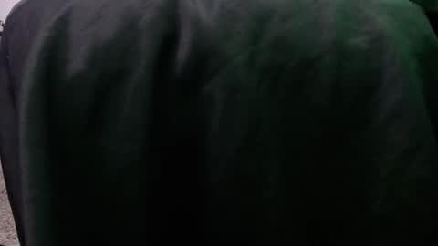 Snapshot of trmdstrong chatting on 4, 12, 2025 Trmdstrong online show from 4, 12, 2025