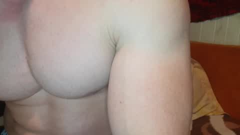 Snapshot of troncq chatting on 17, 12, 2024 Troncq online show from 17, 12, 2024