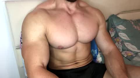 Snapshot of troncq chatting on 26, 9, 2025 Troncq online show from 26, 9, 2025