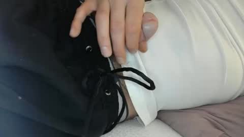 Snapshot of tropichot418 chatting on 17, 12, 2025 Tropichot online show from 17, 12, 2025