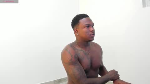 Snapshot of troykhalil chatting on 16, 11, 2025 Troy Khalil online show from 16, 11, 2025