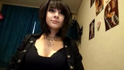 Poly online show from 26, 2, 2026